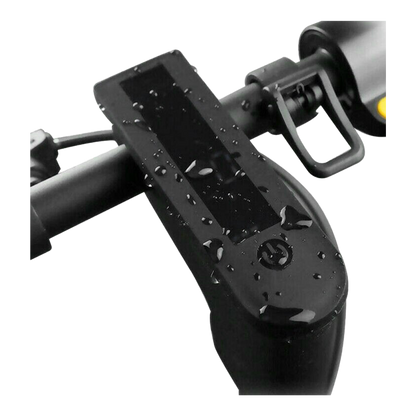 Segway-Ninebot Kickscooter Max G30 Display Cover met water